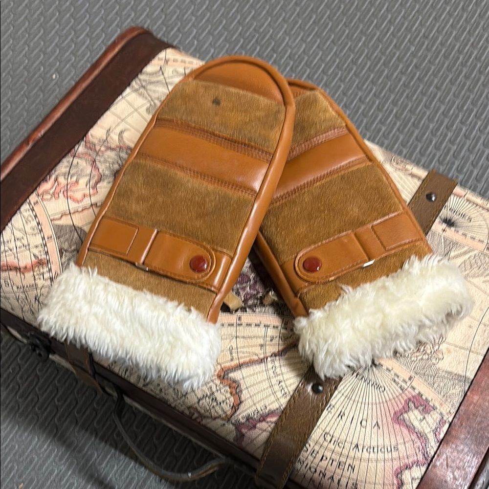 100% genuine leather Brown and Tan Mittens with Faux Fur Trim
